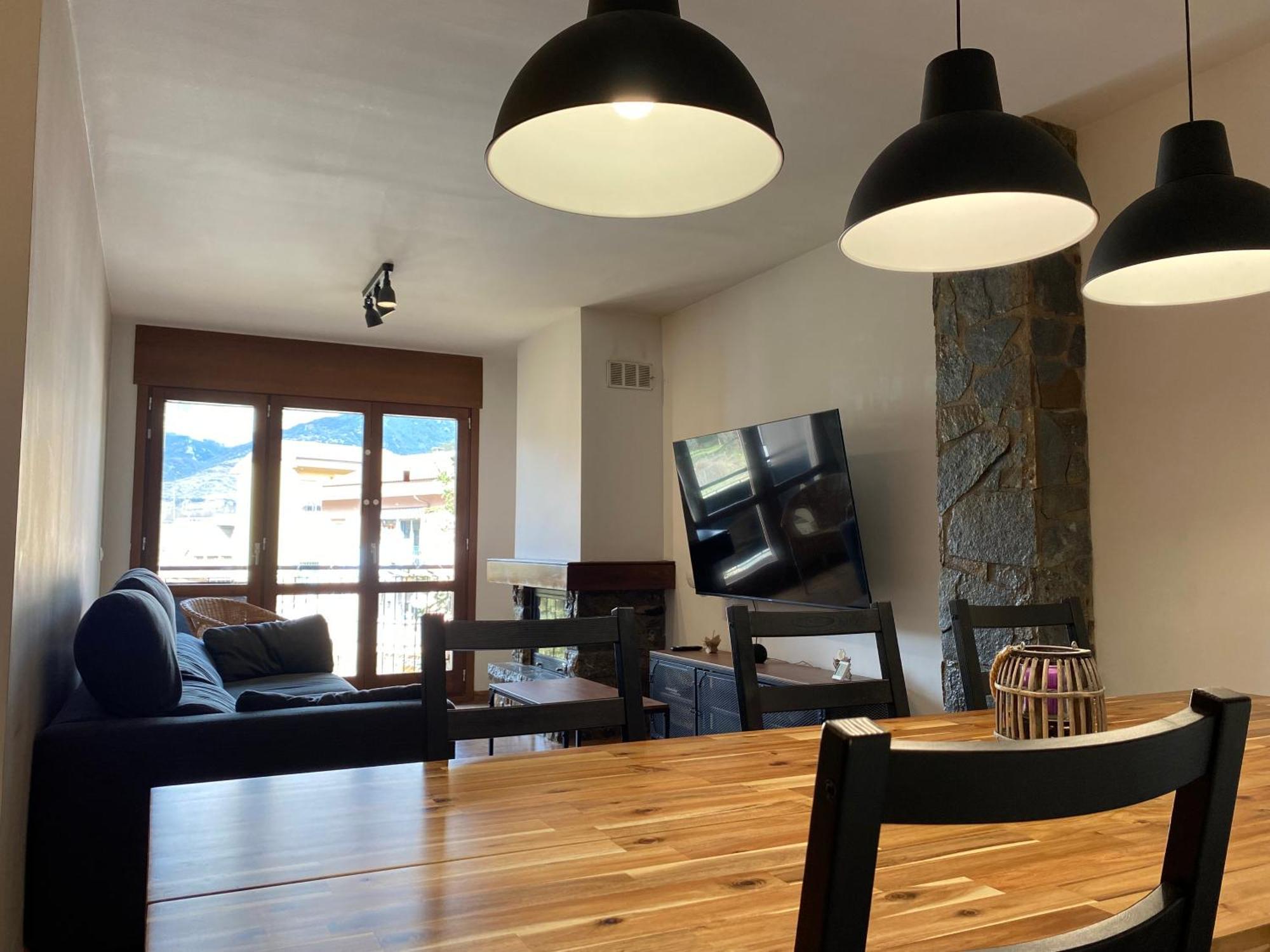 Apartamento Gold Cadi Ґуардіола-да-Барґаза Екстер'єр фото