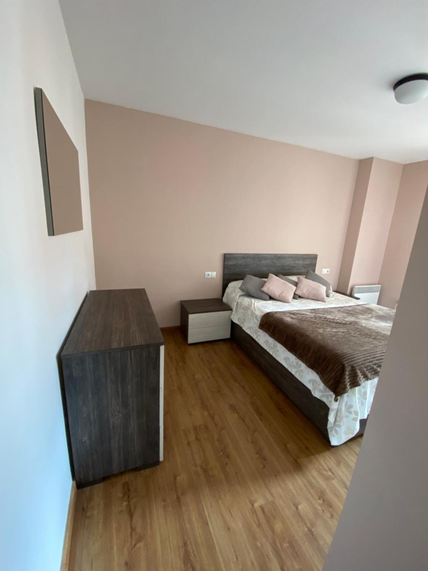 Apartamento Gold Cadi Ґуардіола-да-Барґаза Екстер'єр фото